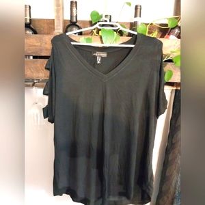 T shirt open on Arms